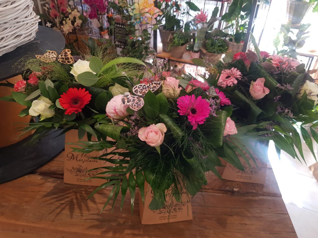 Bouquets avec réserve d'eau